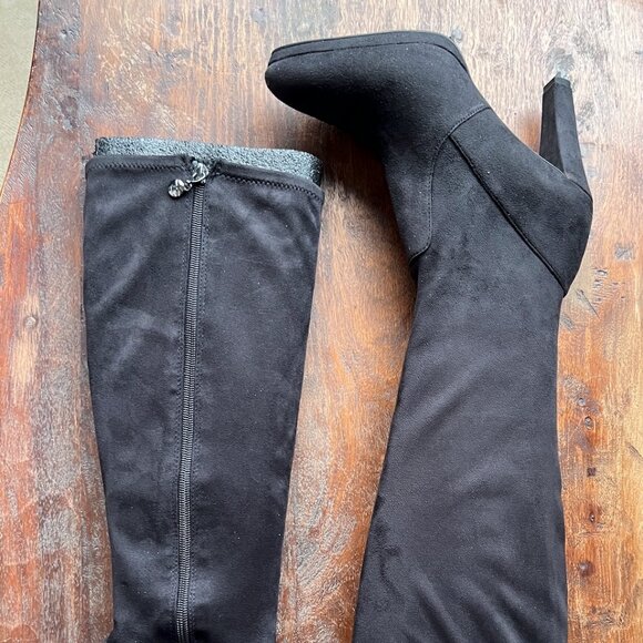 Tahari black platform knee high boots in stretch faux suede Size 8.5 - Picture 1 of 10
